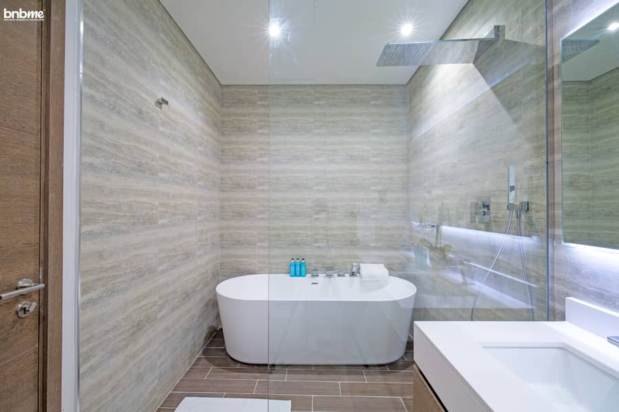 16 4Q5A3965-HDR. jpg