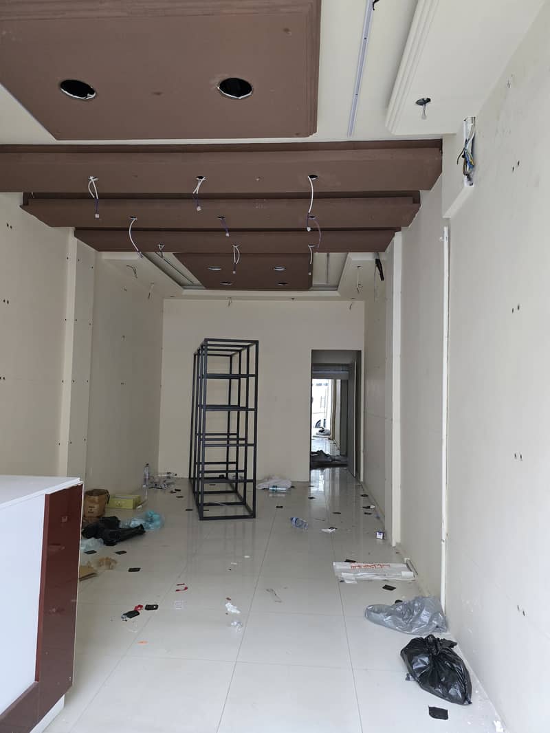 9 shop rolla 600 sqft khalfan al ansari building (13). jpg