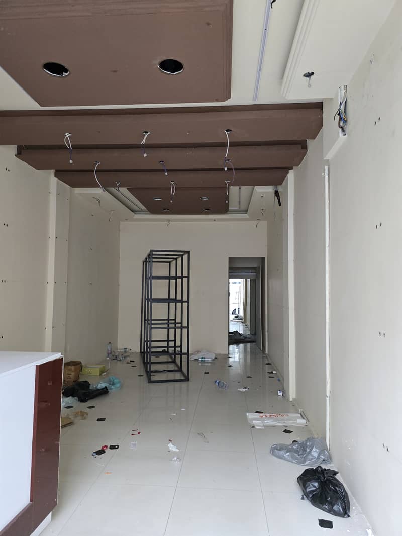 11 shop rolla 600 sqft khalfan al ansari building (14). jpg