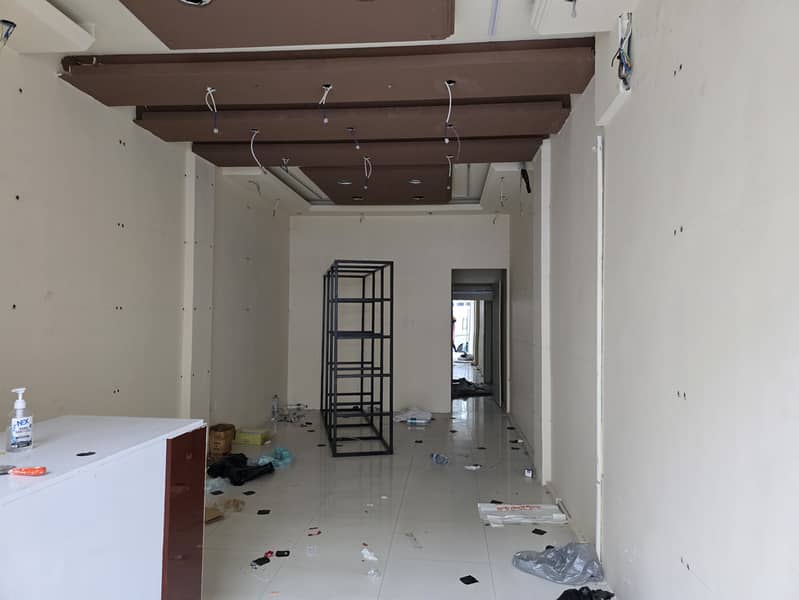 13 shop rolla 600 sqft khalfan al ansari building (15). jpg