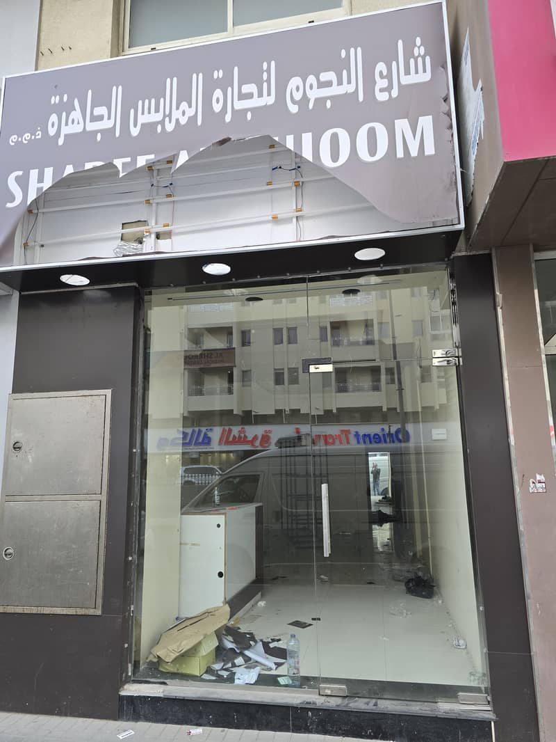 14 shop rolla 600 sqft khalfan al ansari building (18). jpg