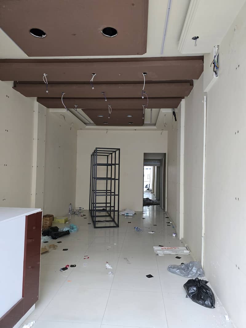17 shop rolla 600 sqft khalfan al ansari building (17). jpg