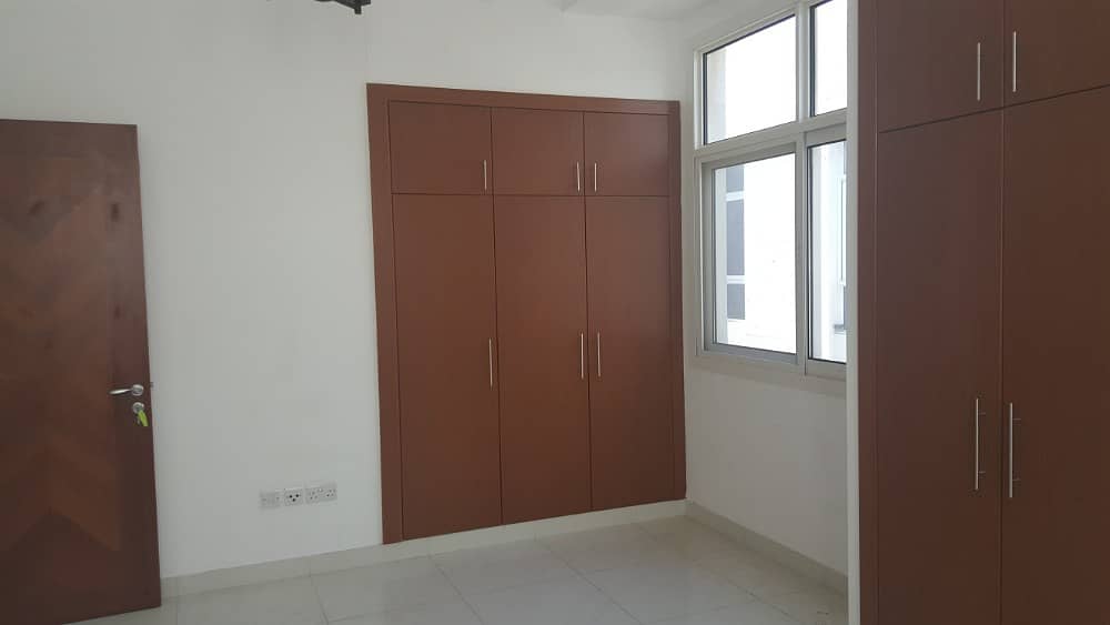 Квартира в Аль Карама, 2 cпальни, 68000 AED - 2650802