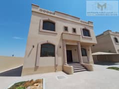 PVT ENTRANCE 5 MBR W/ FROND YARD & MAID ROOM & OUTSIDE KITCHEN