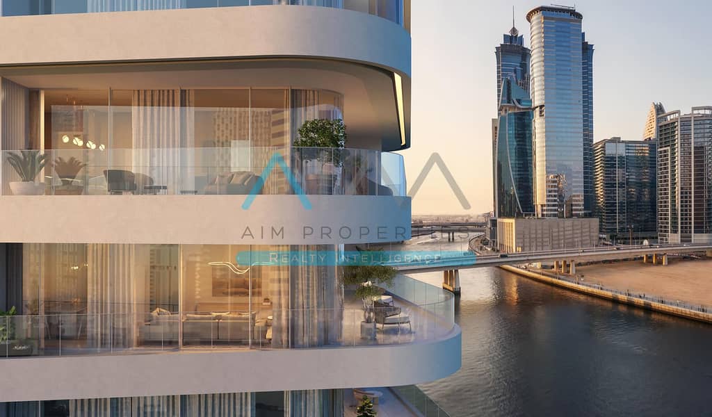 Building Canal View. jpg Building Canal View. jpg