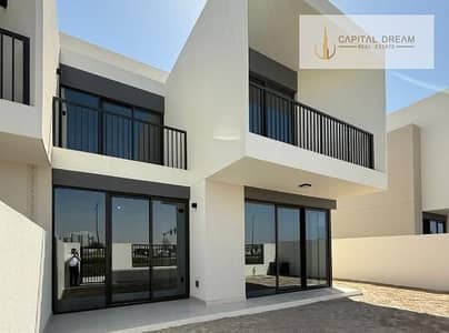 فیلا 4 غرف نوم للبيع في تاون سكوير، دبي - IMG-20250515-WA0034. jpg