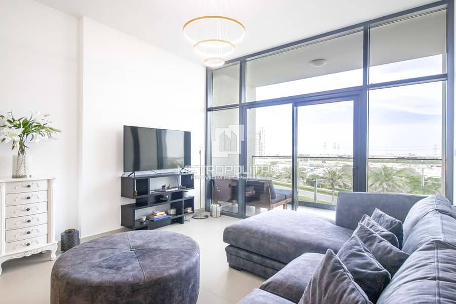 Ready to Move | Prime Location | Spacious Layout Ready to Move | Prime Location | Spacious Layout