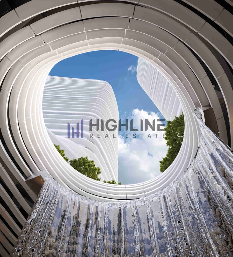 12 Saas Hills_Arrival_podium_4k_4. jpg