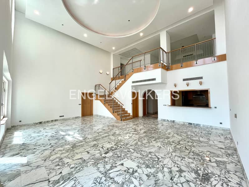 Panorama View | Architectural Gem | Luxurious Panorama View | Architectural Gem | Luxurious