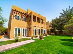 فیلا في ھتان 1،ھتان،البحيرات 5 غرف 650000 درهم - 11674231