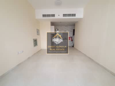 استوديو  للايجار في تجارية مويلح، الشارقة - b95406aa614b49e18693eeaa469eaa76. jpg