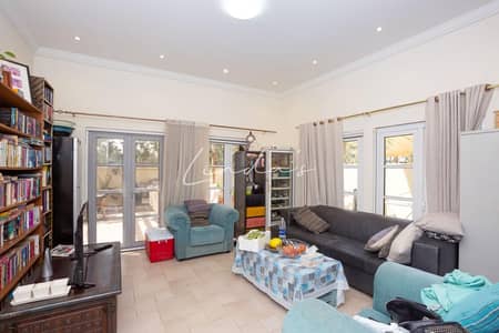 HUge Plot | Single row | Renovation opportunity