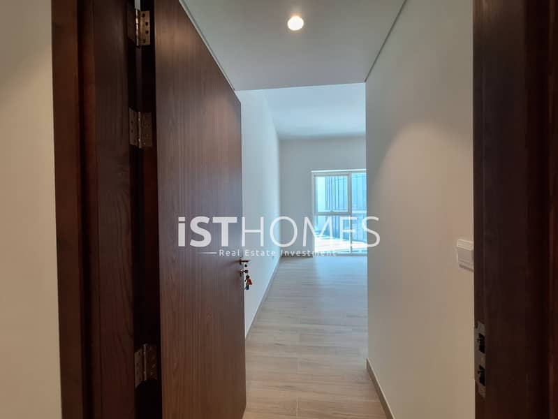 21 b930cc27-d1e1-478c-8ffe-794de772d312. jpg