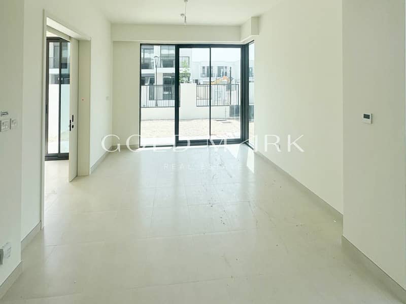 Таунхаус в Таун Сквер,Маха Таунхаусы, 4 cпальни, 3350000 AED - 11680190 Таунхаус в Таун Сквер,Маха Таунхаусы, 4 cпальни, 3350000 AED - 11680190