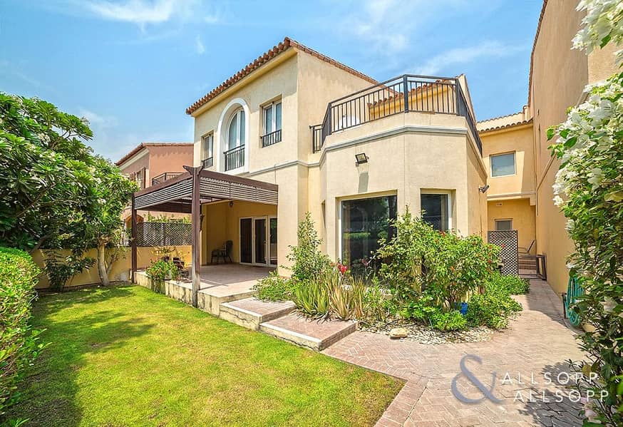 Great location | Close to Park | 4 Bedroom