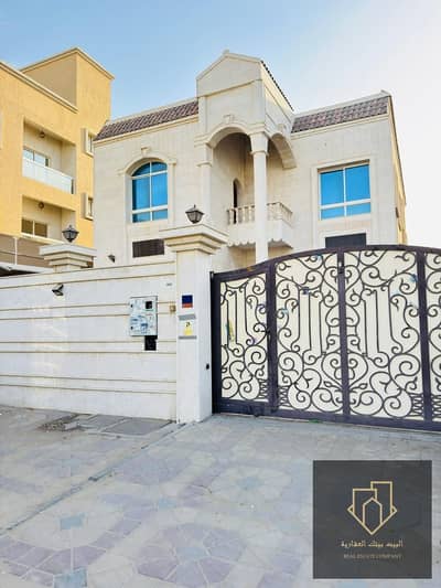 Villa for rent in Rawda 2 - 5 master bedrooms | Residential for 130K or commercial for 160K | Prime location