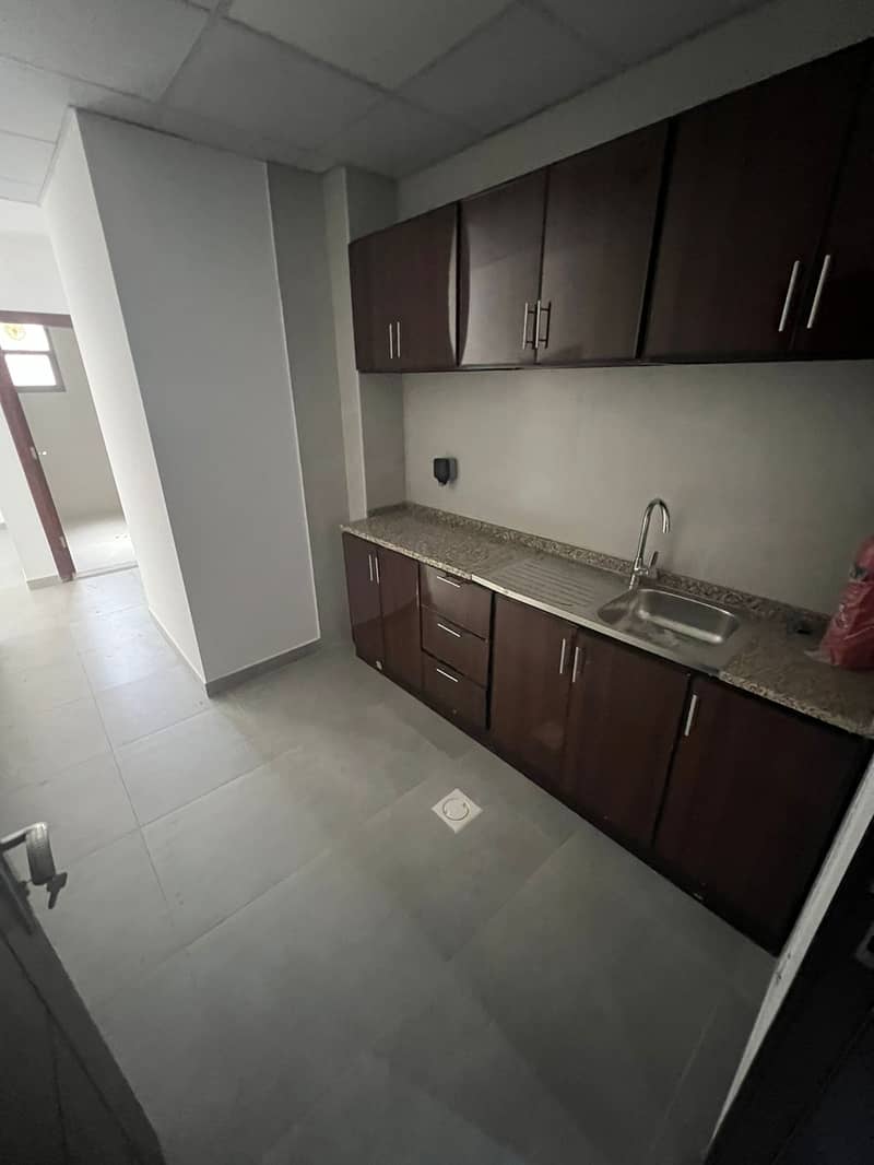 2 7cdfa92d-1519-412b-98ec-017bede6b4db. jpg