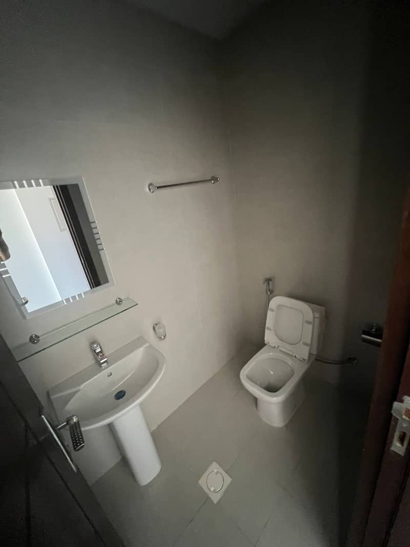 4 245ba9f8-8f88-4623-bed6-e925179adb4c. jpg