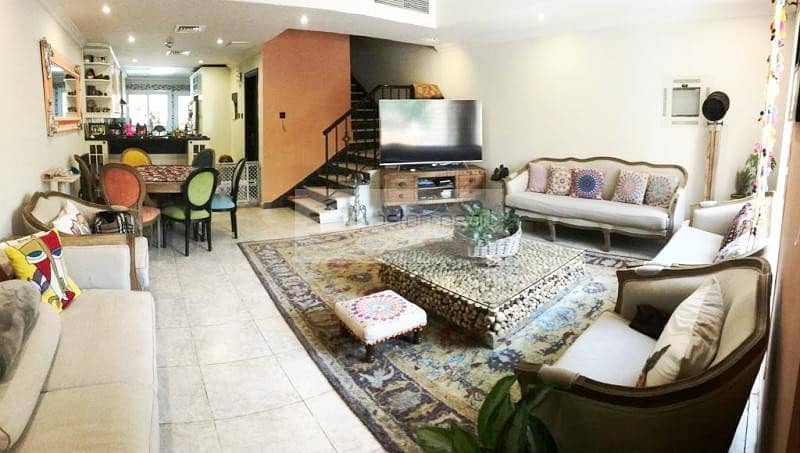 Family Opportunity 3Br+M+S Upgraded Townhouse Family Opportunity 3Br+M+S Upgraded Townhouse