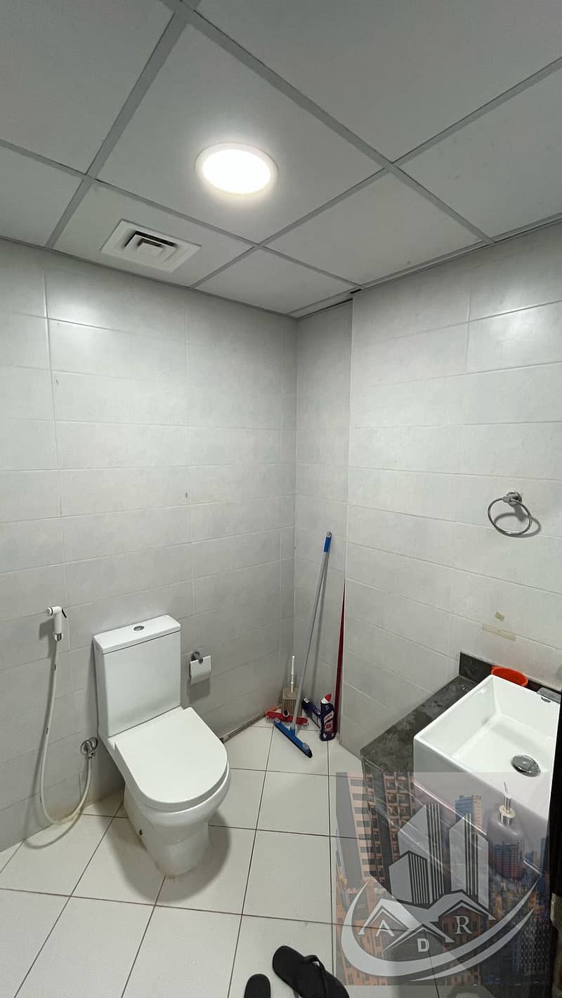 10 65d846d0-5d36-4fbf-bef9-173bd2016c47. jpg
