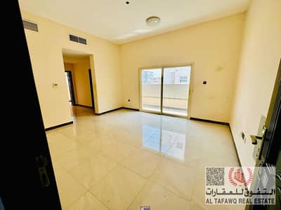 1 Bedroom Flat for Rent in Al Jurf, Ajman - We have a room, hall, balcony, bathroom and balcony New building