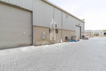 Spacious Well Maintained Cold Storage Spacious Well Maintained Cold Storage