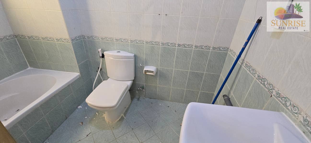 8 1000502815. jpg
