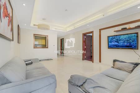 1 Bedroom Flat for Sale in Palm Jumeirah, Dubai - Luxurious | Private Beach Access | Prime Location