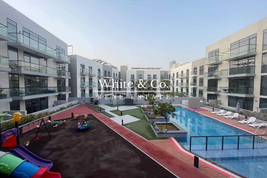 Pool View | Tenanted | Spacious Layout Pool View | Tenanted | Spacious Layout