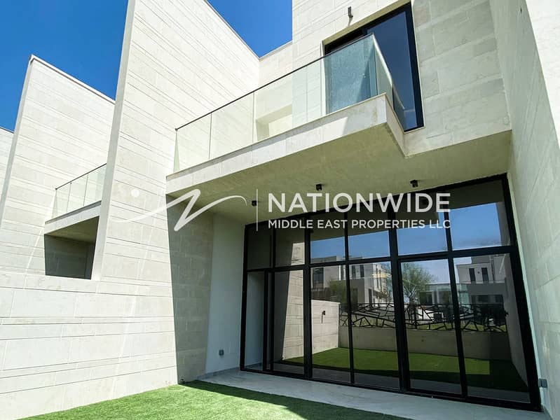 Vacant | Fully Renovated | 3 Bed plus Maid Room Vacant | Fully Renovated | 3 Bed plus Maid Room