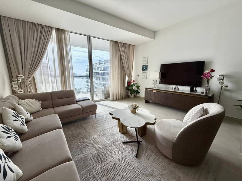 Bright Unit | Sea View | Available Now Bright Unit | Sea View | Available Now