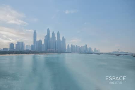 3 Bedroom Flat for Sale in Palm Jumeirah, Dubai - Sea View | Middle Floor | Vacant