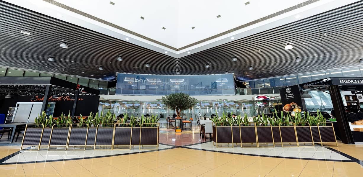 2 LOBBY - PHOTO. jpg