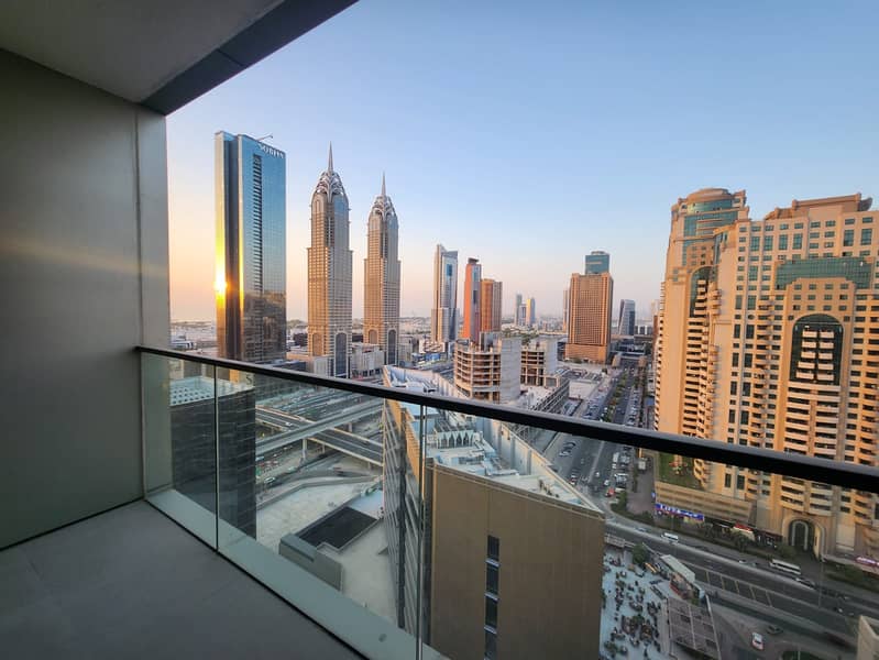 10 Balcony 1. jpeg