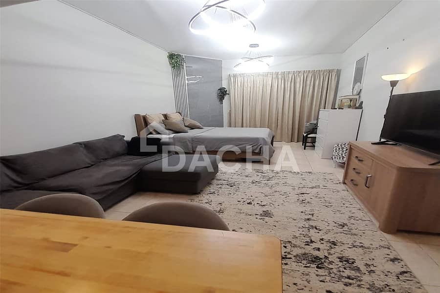 ONE BEDROOM | UPGRADED | VACANT ON TRANSFER ONE BEDROOM | UPGRADED | VACANT ON TRANSFER