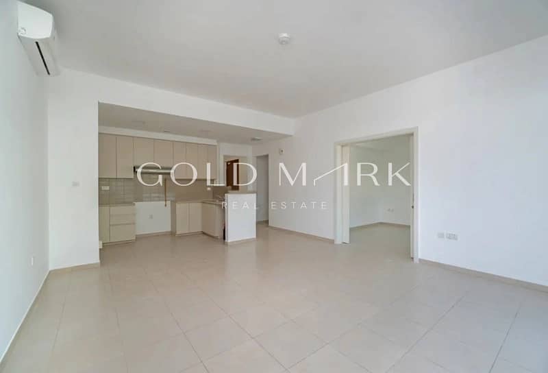 Single Row | Prime Location | Facing Amenities Single Row | Prime Location | Facing Amenities