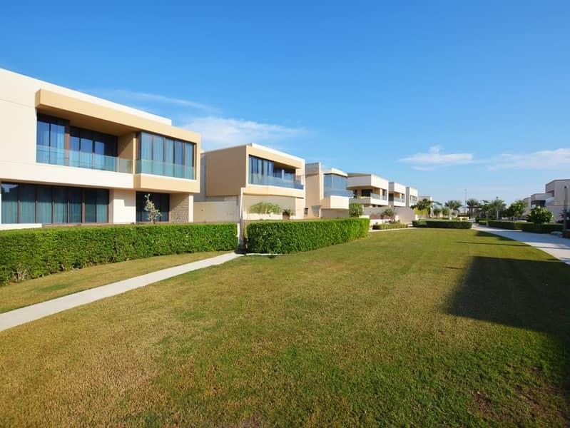 Live by the Beach, Luxury 5BR in Al Saadiyat Live by the Beach, Luxury 5BR in Al Saadiyat