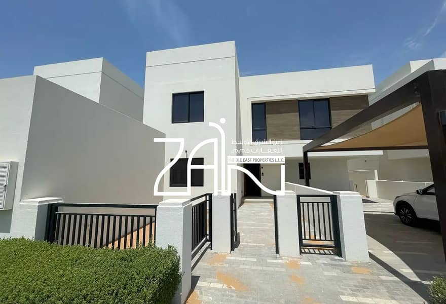 Brand New Single Row 5BR+Maid Villa Prime Location