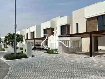 3 Bedroom Townhouse for Rent in Yas Island, Abu Dhabi - Single Row End-Unit  Move-In Ready 2 Payments