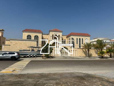 8 Bedroom Villa for Sale in Al Shamkha, Abu Dhabi - Vacant Double Row 8BR Villa with Two Majlis Spaces