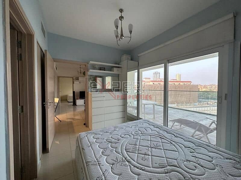 Furnished 2BR | Walk to Mall | Best Deal Furnished 2BR | Walk to Mall | Best Deal