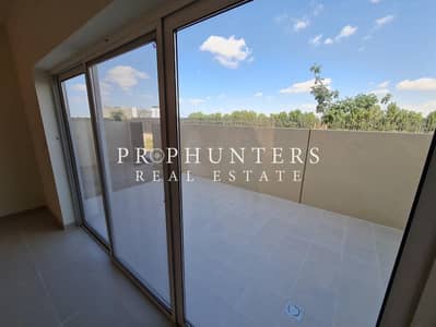 2 Bedroom Townhouse for Rent in Dubai South, Dubai - 2BR | Townhome | single raw | private garden