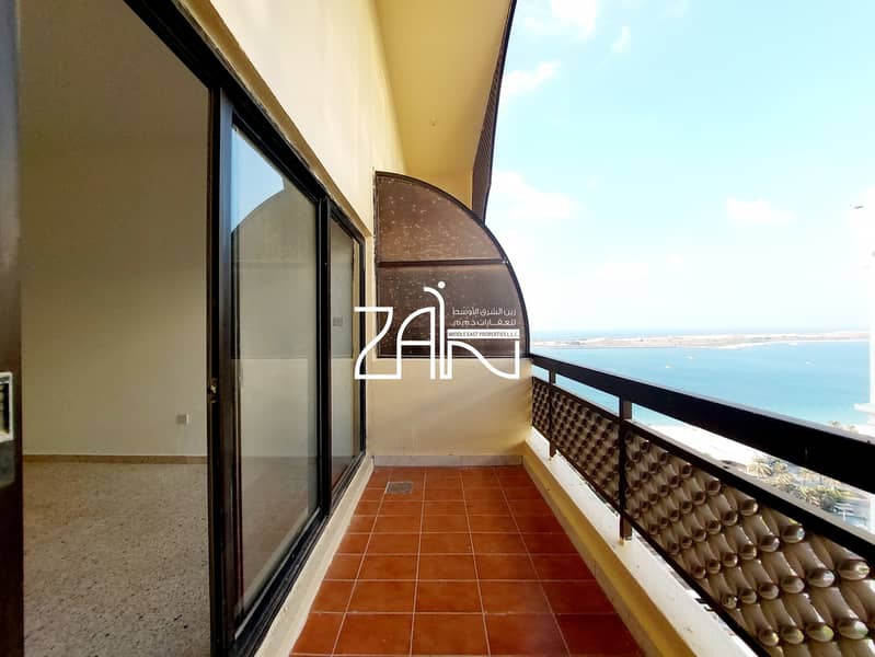 Spacious 4BR+M Stunning Views Vibrant Community