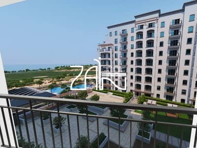 2 Bedroom Apartment for Sale in Yas Island, Abu Dhabi - Modern 2BR+Balconies and Partial Sea View