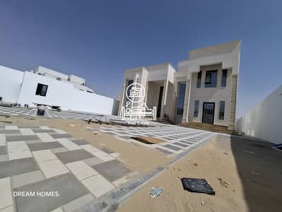 6 Bedroom Villa for Rent in Madinat Al Riyadh, Abu Dhabi - 1. jpg