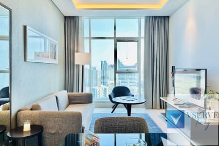 1 Bedroom Apartment for Rent in Business Bay, Dubai - LIVING ROOM - 22. jpg
