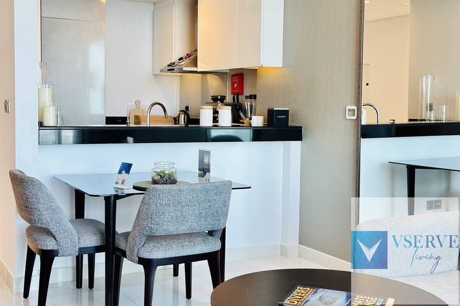 10 CORNER DINNING AREA. jpg