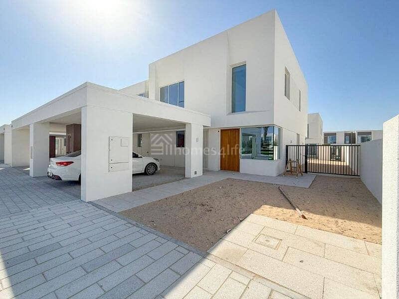 4BR Townhouse | Corner | Prime Location | Vacant 4BR Townhouse | Corner | Prime Location | Vacant