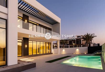 5 Bedroom Villa for Sale in Yas Island, Abu Dhabi - Single row 5 beds villa with pool. Facing the park