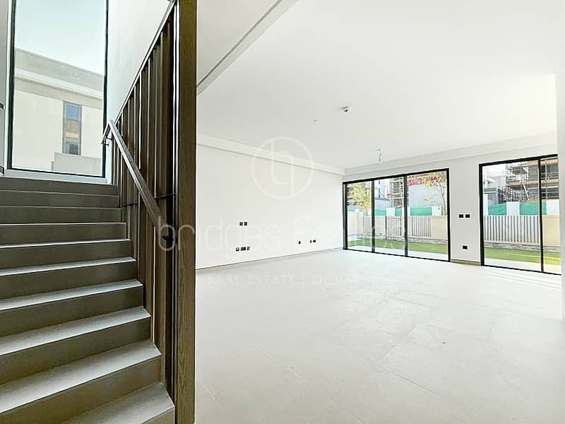 READY LANDSCAPED | 4BR + MAID | STANDALONE VILLA READY LANDSCAPED | 4BR + MAID | STANDALONE VILLA